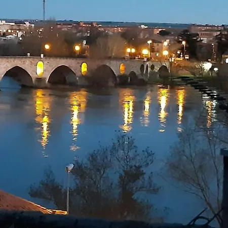 Pepinos Nyaraló Zamora